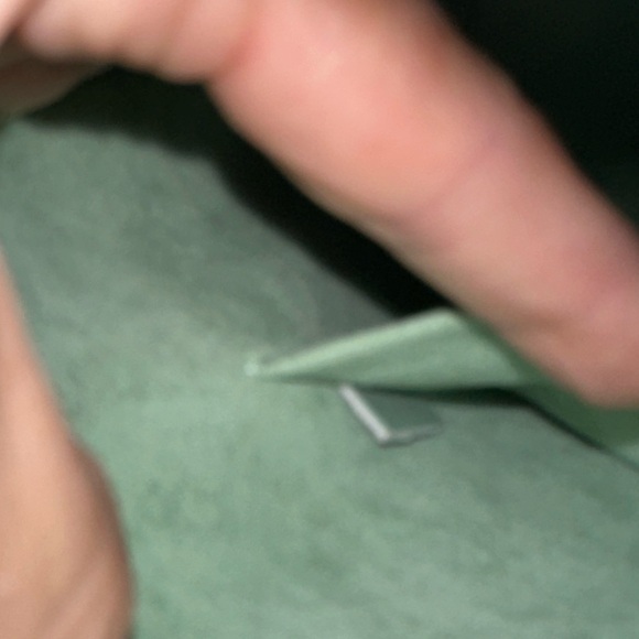 Louis Vuitton Alma Epi - Picture 7 of 12